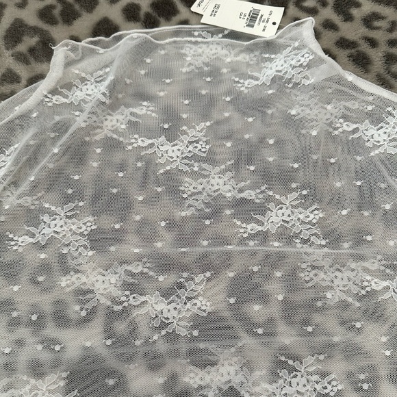 Aerie Level Up Lace Layering T-shirt in Soft Muslin Size Small - Picture 8 of 17